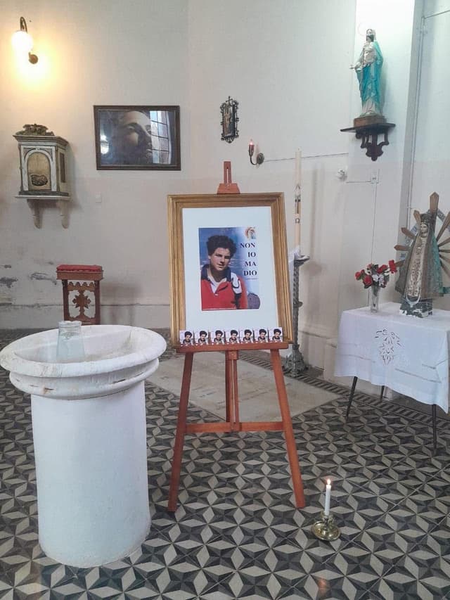 Entronización del Beato Carlo Acutis en General Guido - Parroquia Nuestra Señora de la Merced