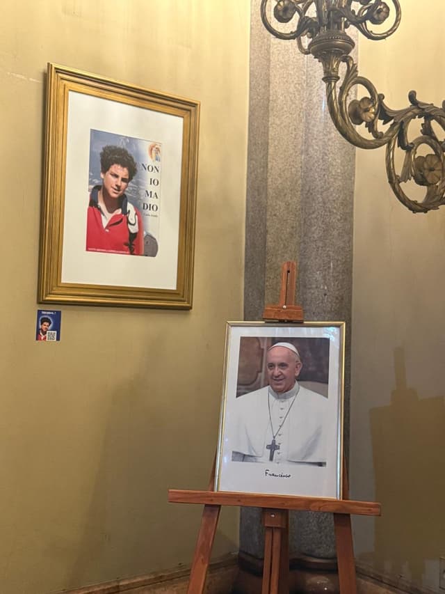 Entronización del Beato Carlo Acutis en Capital Federal - Iglesia del Santísimo Sacramento (foto 1)