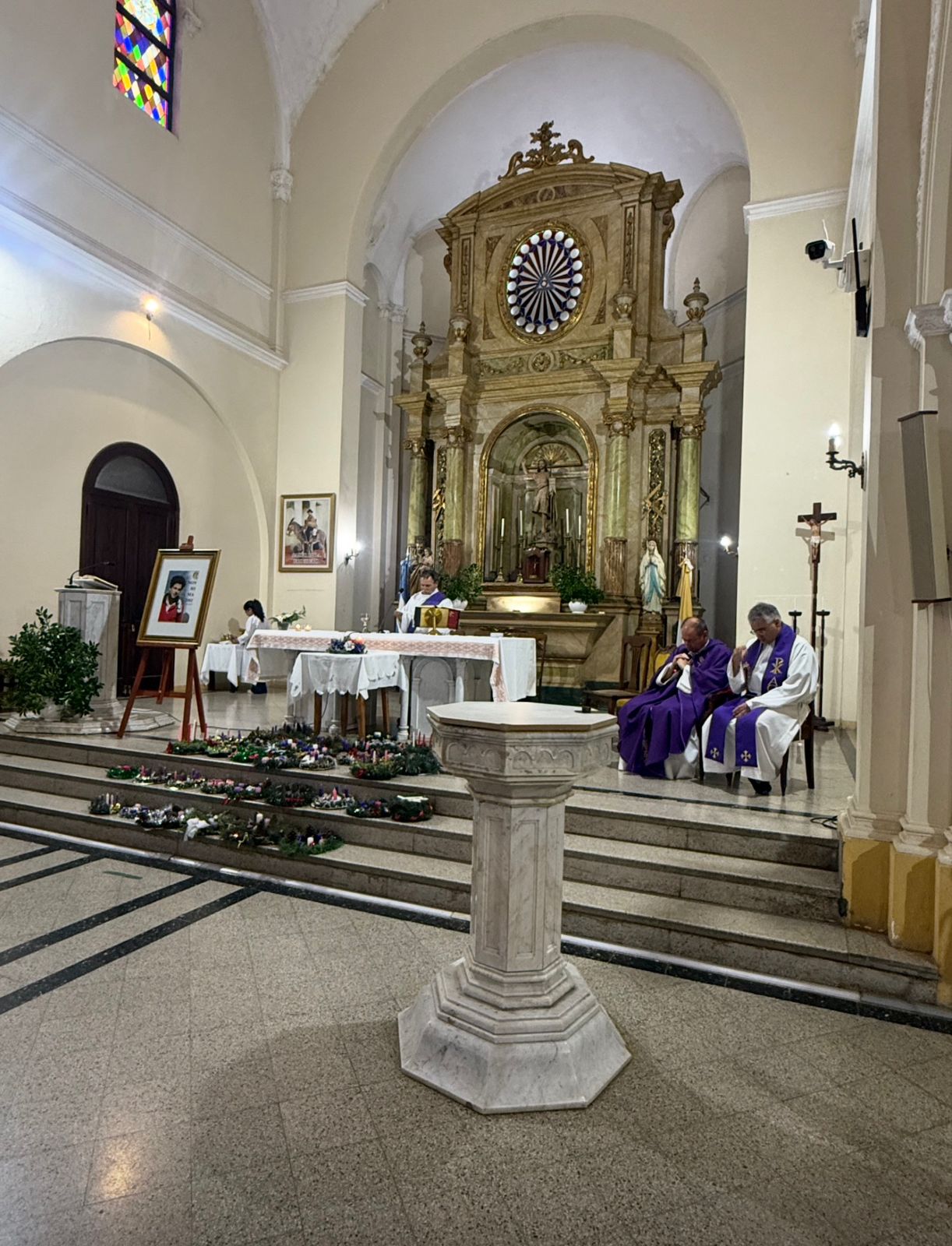 Entronización en Roque Pérez - Iglesia de Roque Pérez